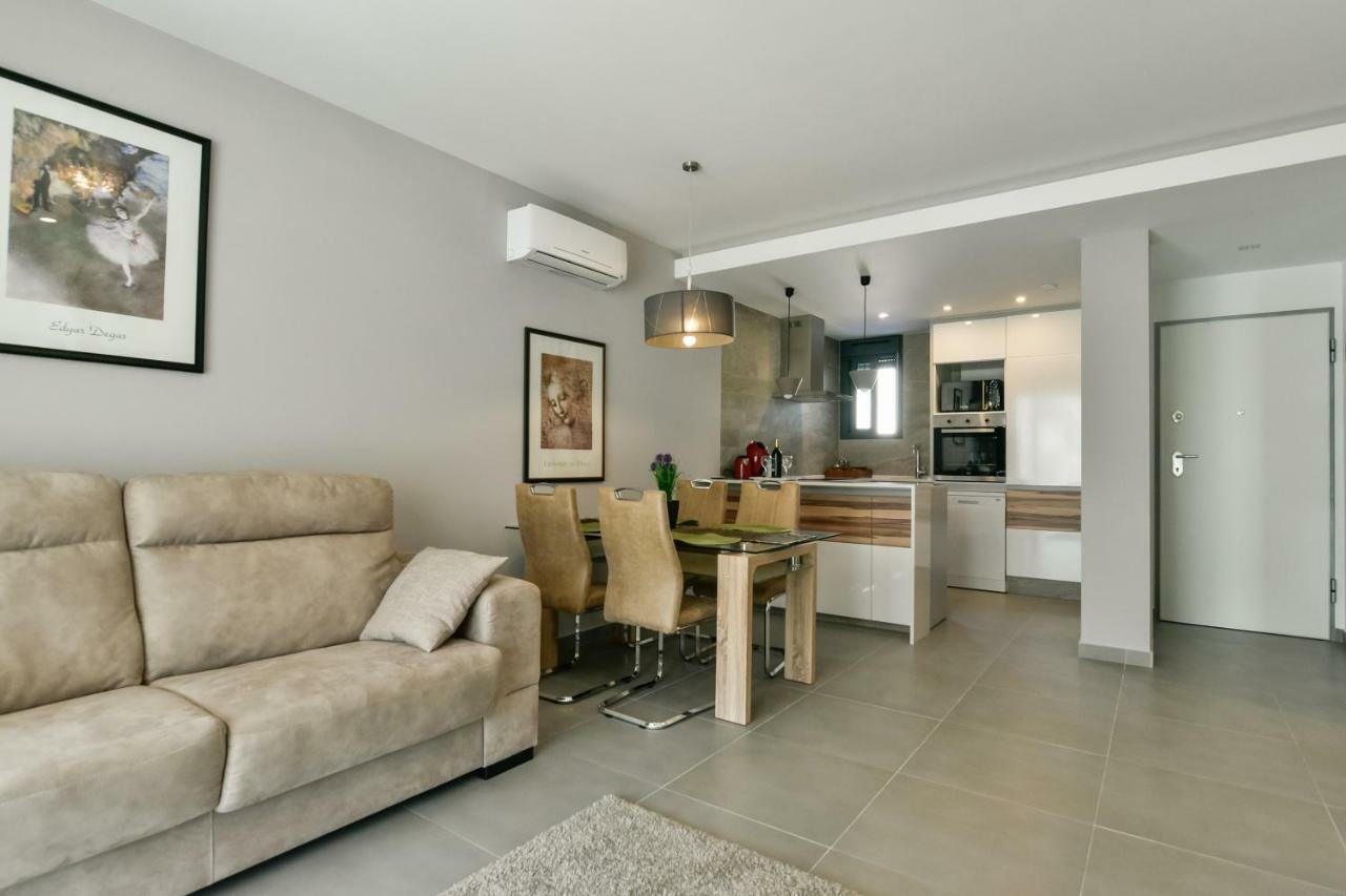 Oasis Beach IX Puntaprima Apartment Torrevieja Exterior photo