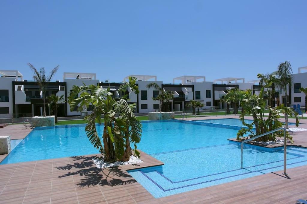 Oasis Beach IX Puntaprima Apartment Torrevieja Exterior photo
